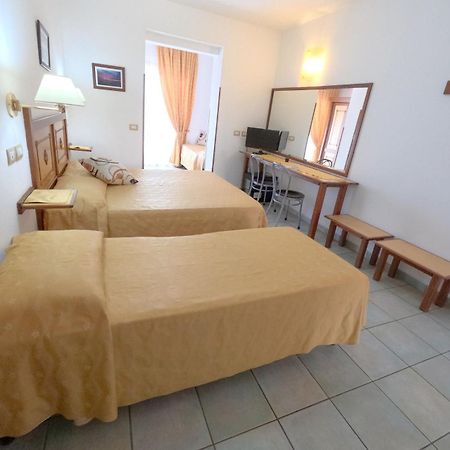 Hotel La Playa Cala Gonone Kültér fotó